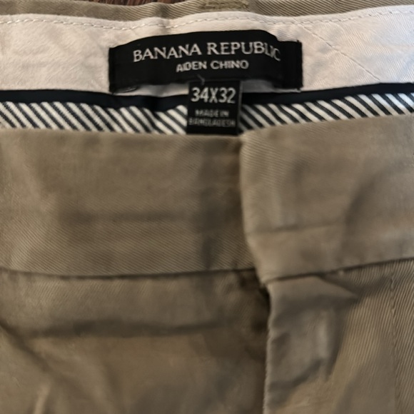 Men’s Banana Republic Aiden Chino in Tan khaki. Size 34 X32 - Picture 4 of 6